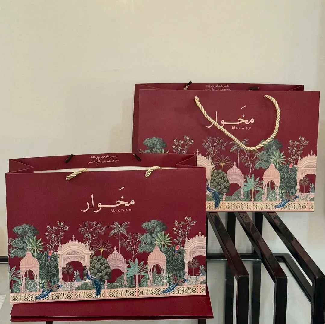 مرجع بصري في التصميم والإبداع على لمحة